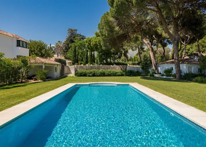 Tas Chill - Puente Romano Marbella Beach Front