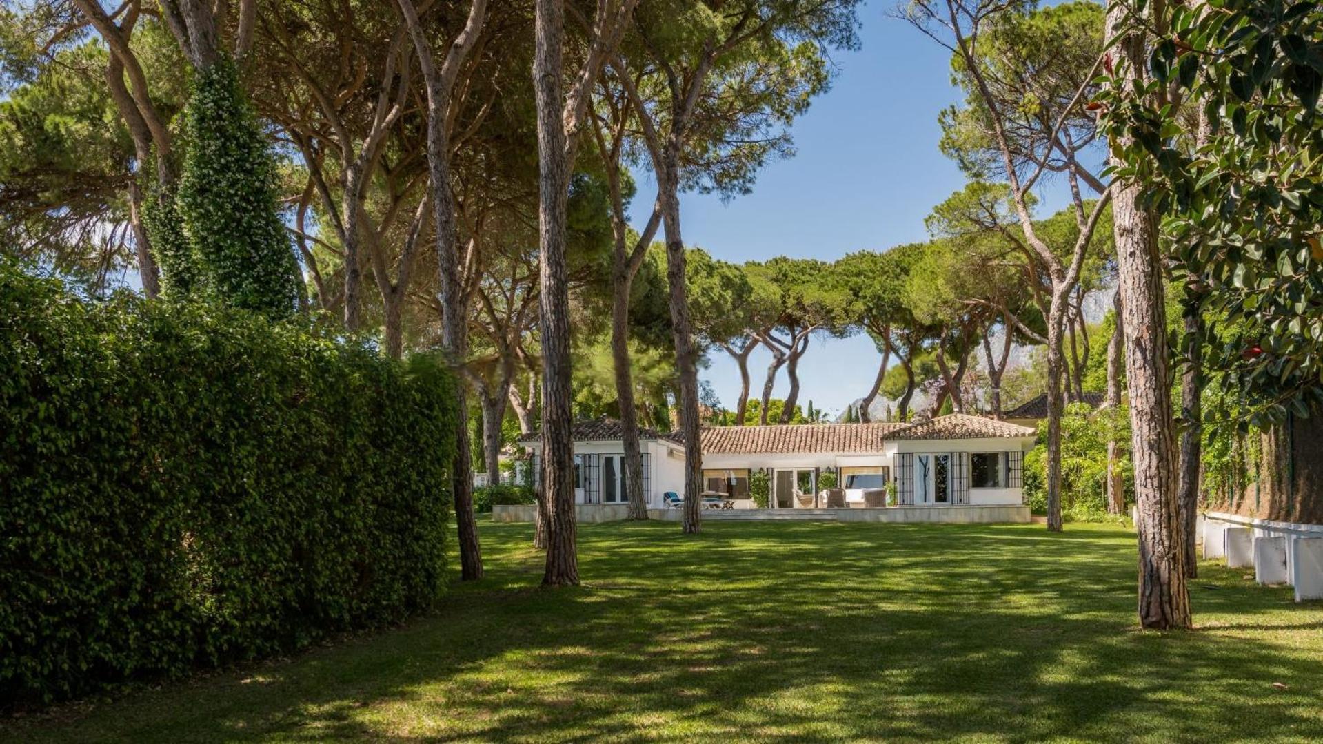 Apartment Tas Chill - Puente Romano Beach Front *