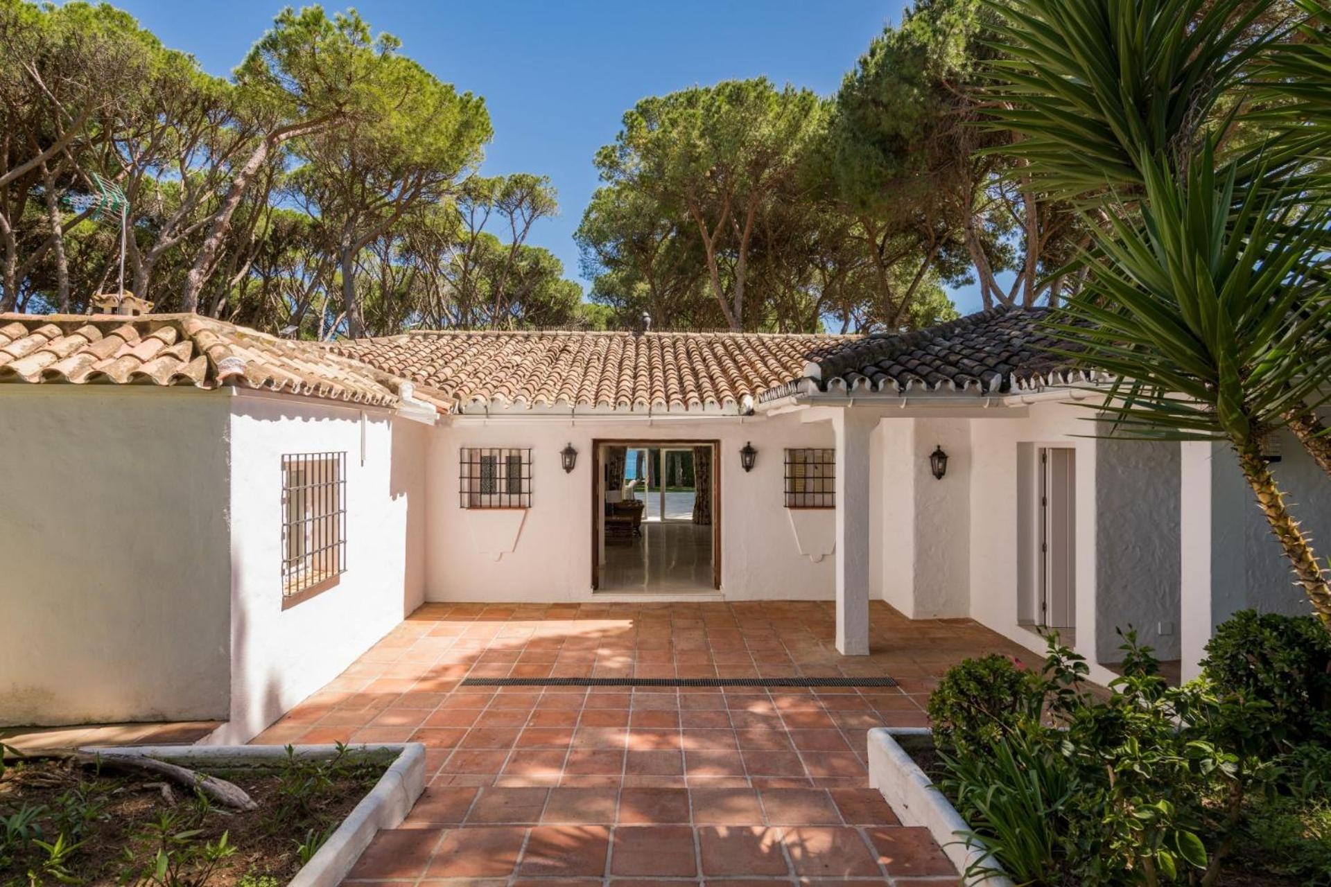 Tas Chill - Puente Romano Beach Front Apartment Marbella